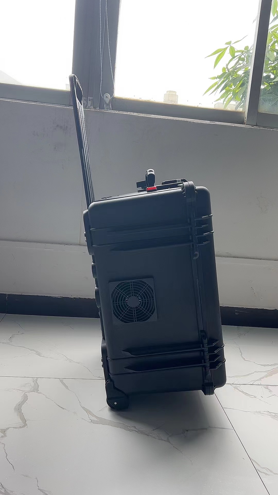 丹江口手拉箱型移动通信干扰器